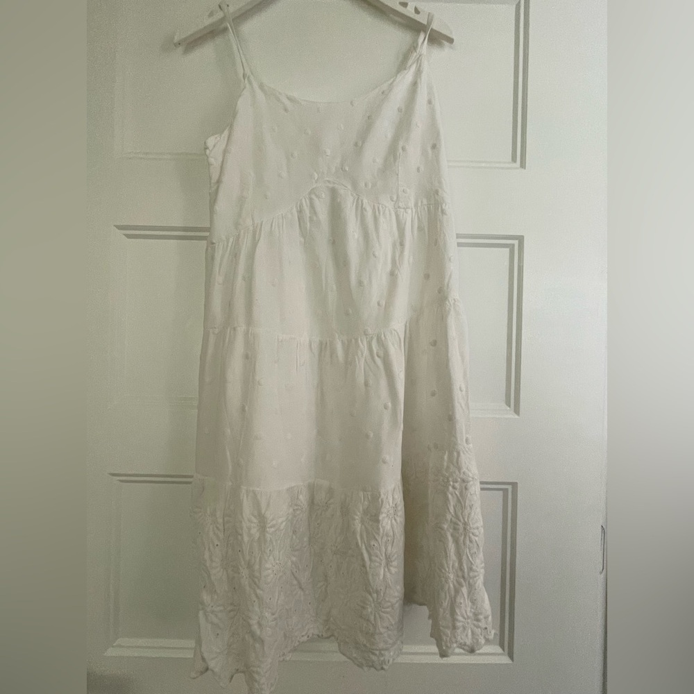 Elegant White Women's Skirt